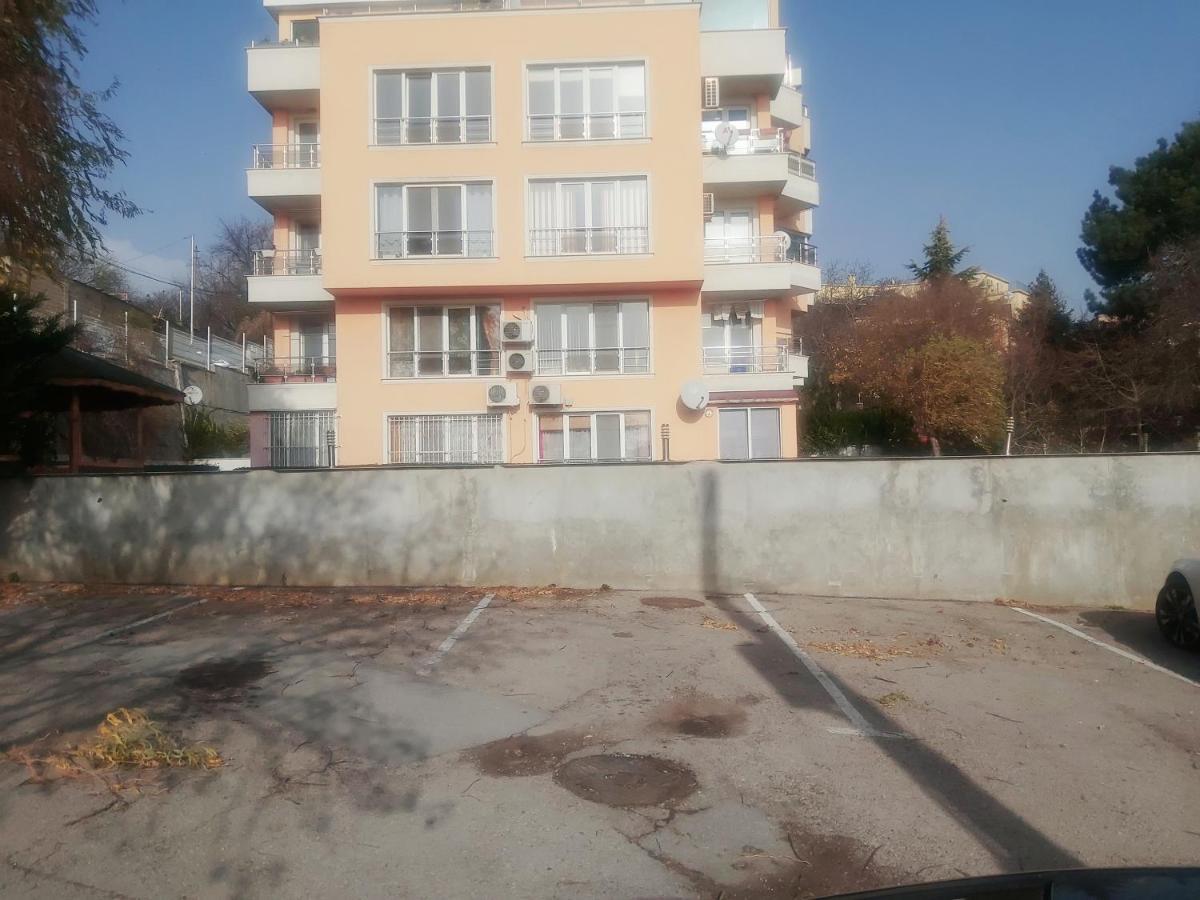 Saint Nicholas Varna Lovely 2 Bedroom Apartment With Sunny Garden Exterior foto