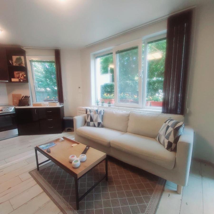 Saint Nicholas Varna Lovely 2 Bedroom Apartment With Sunny Garden Exterior foto